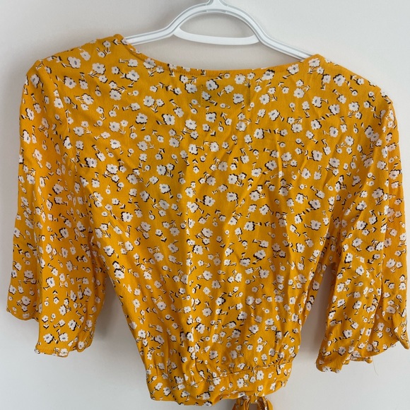 Mink Pink wraparound blouse - Picture 2 of 2